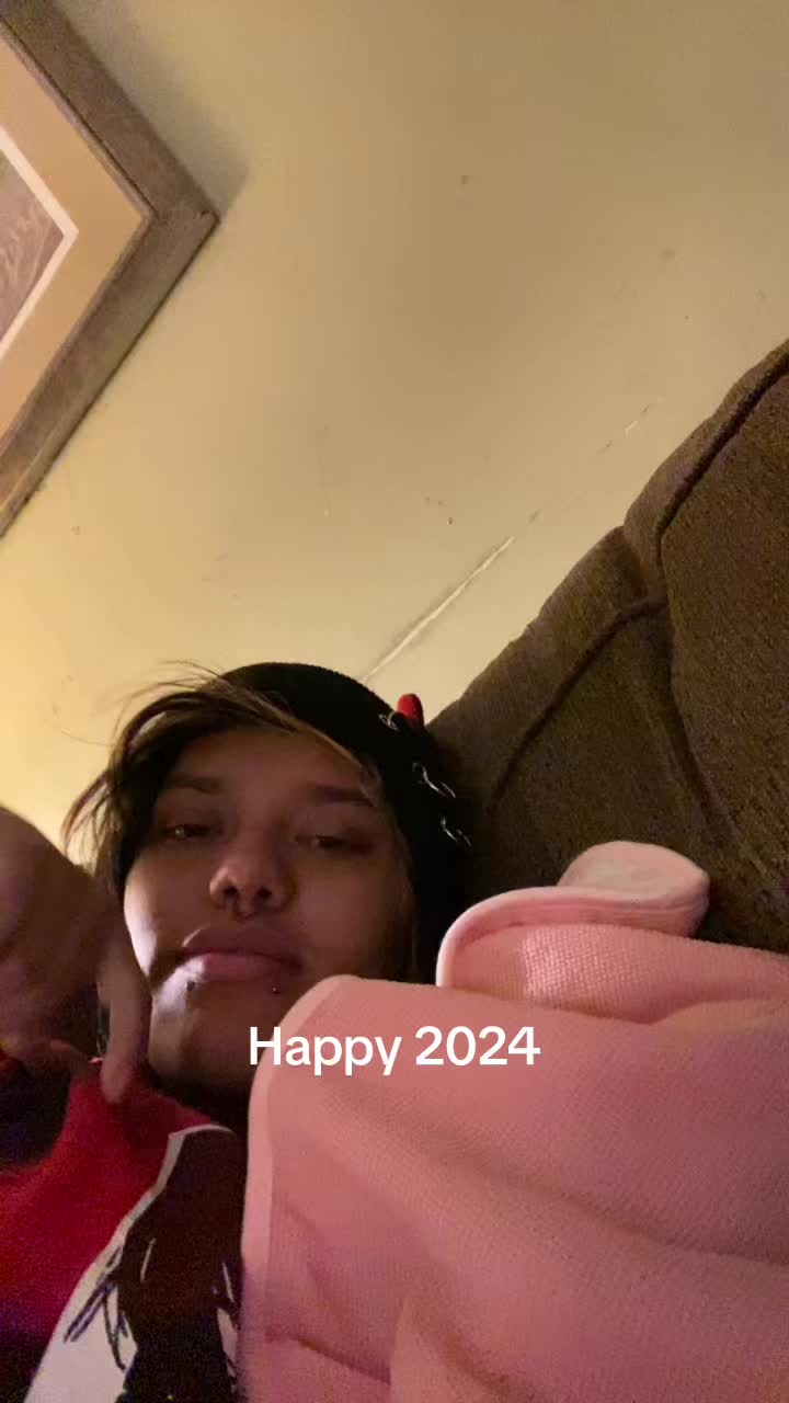 @Hexcellent_