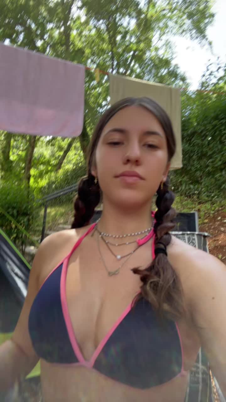 @Leonie_hii