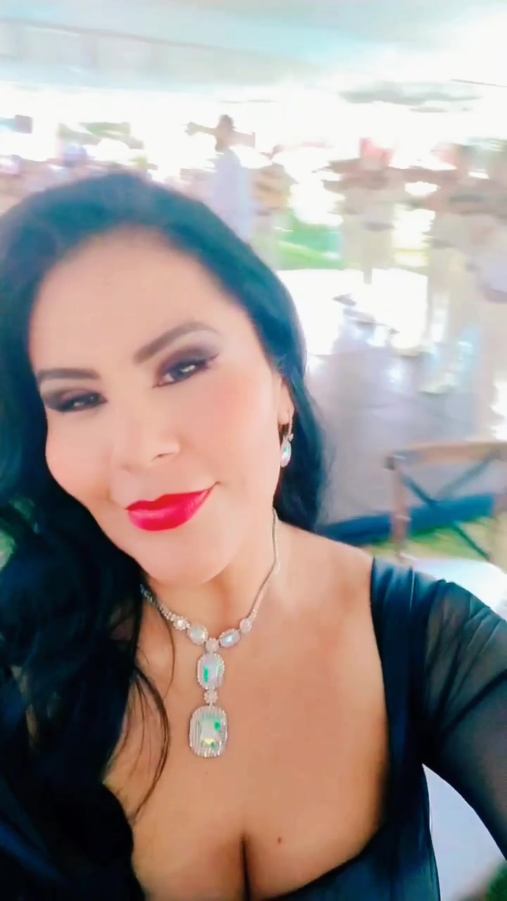 @Elisena Gutierrez Ro