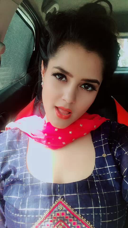 @👑Pragati👑