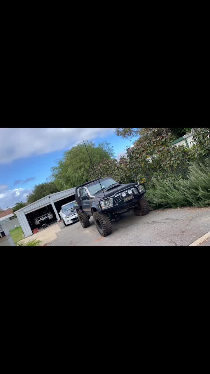@VILLAINR8