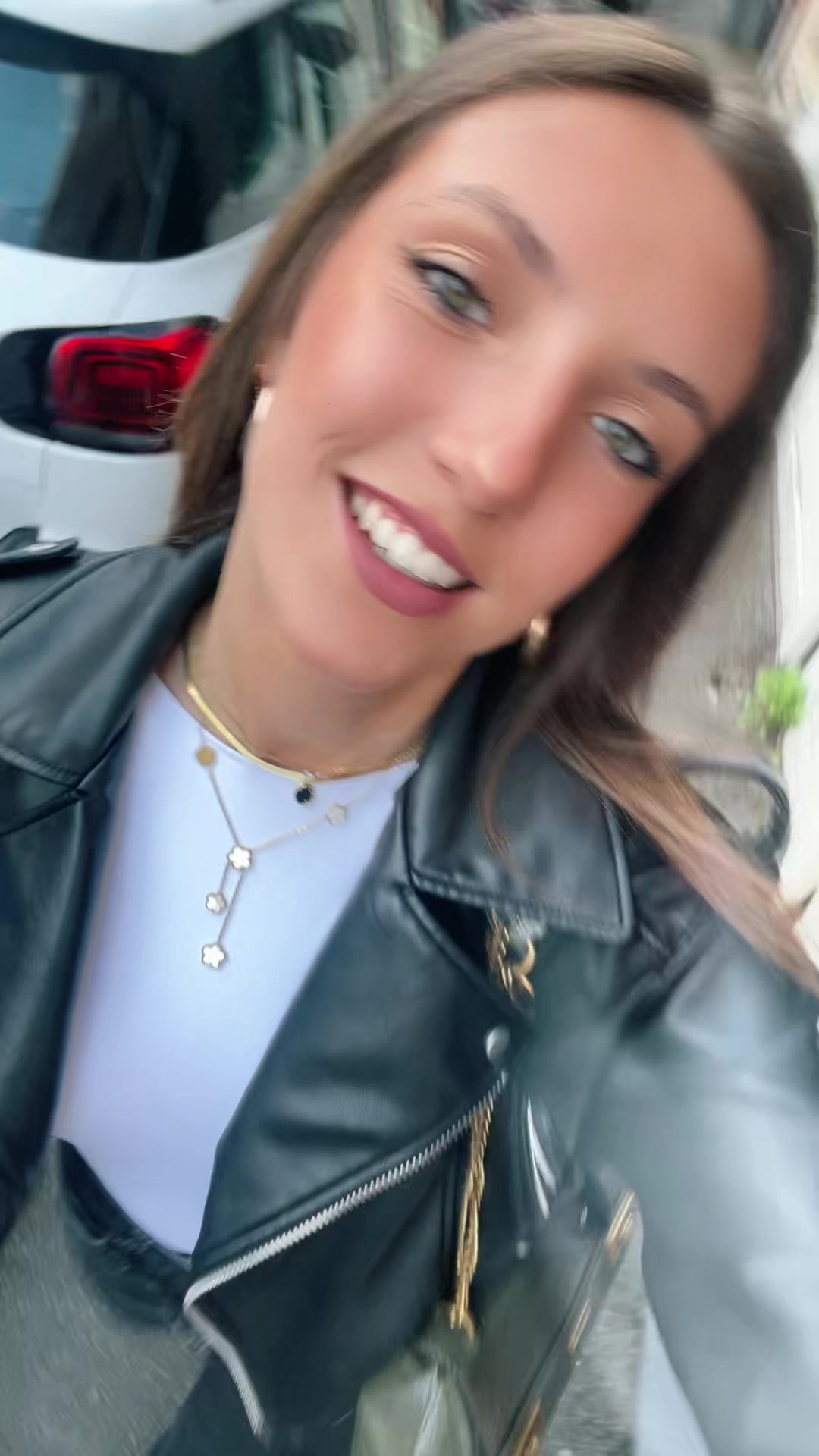 @melinacsnn