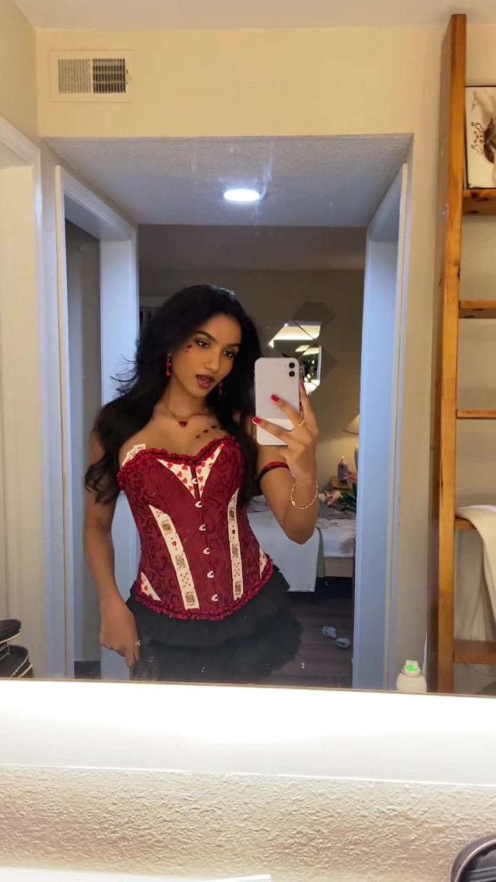 @Vi