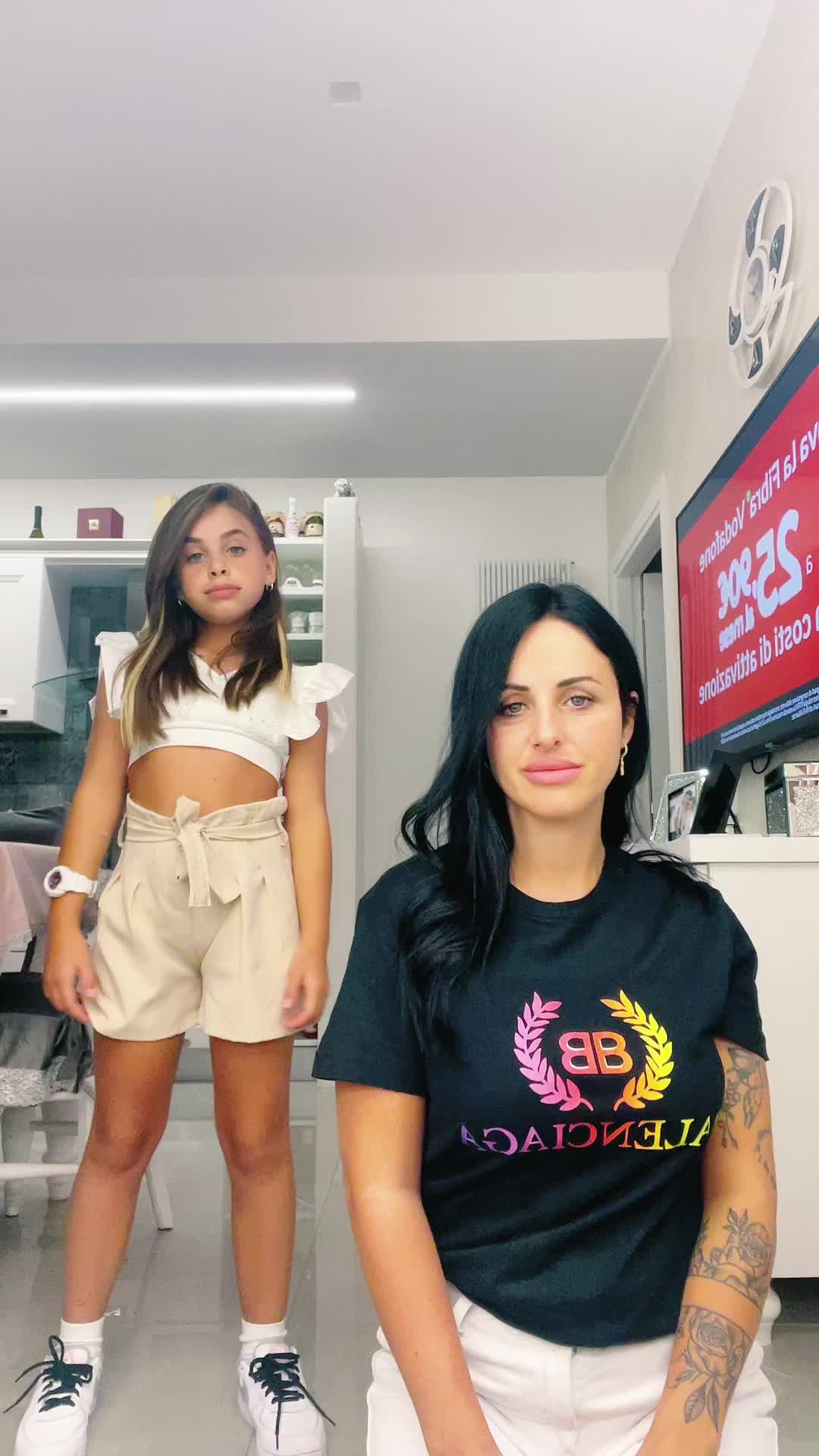 @Annabarra85