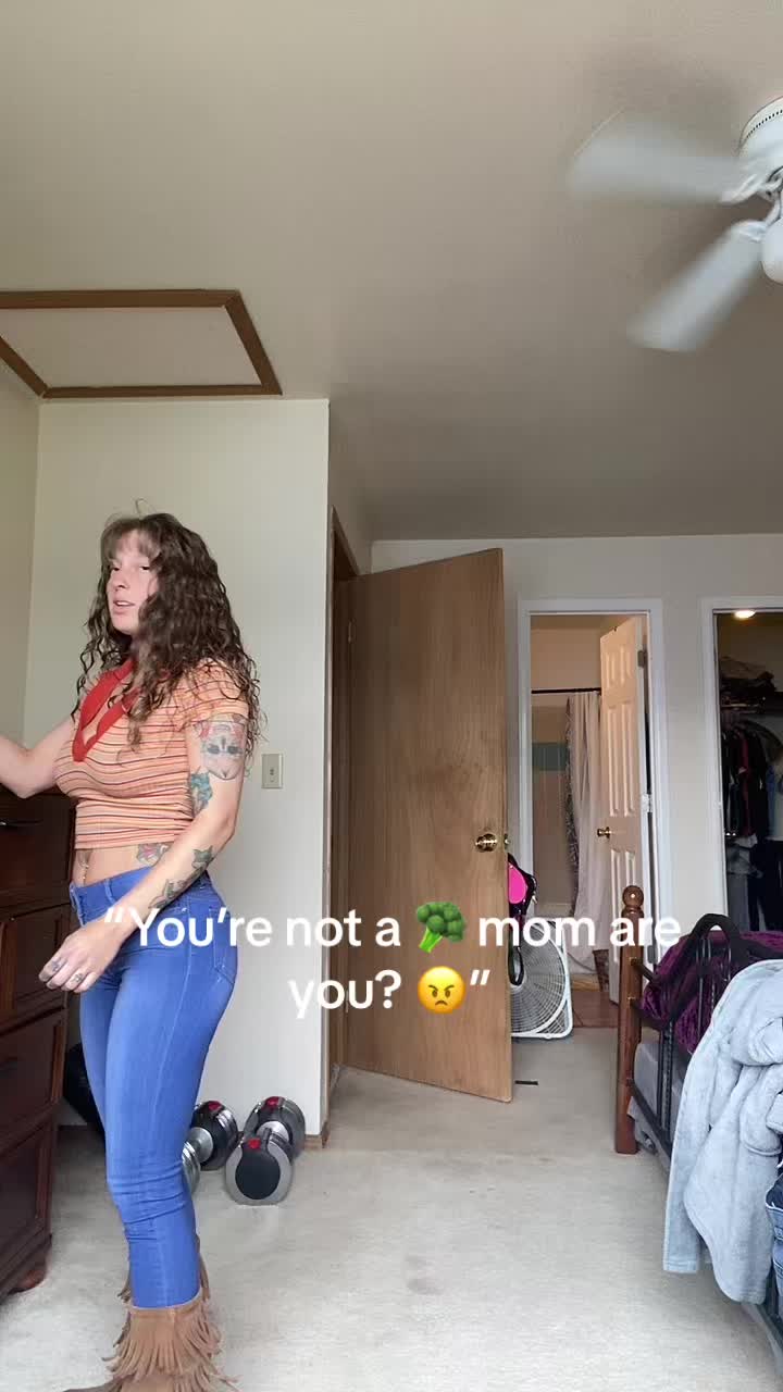 @That mom who tattoos 🍀