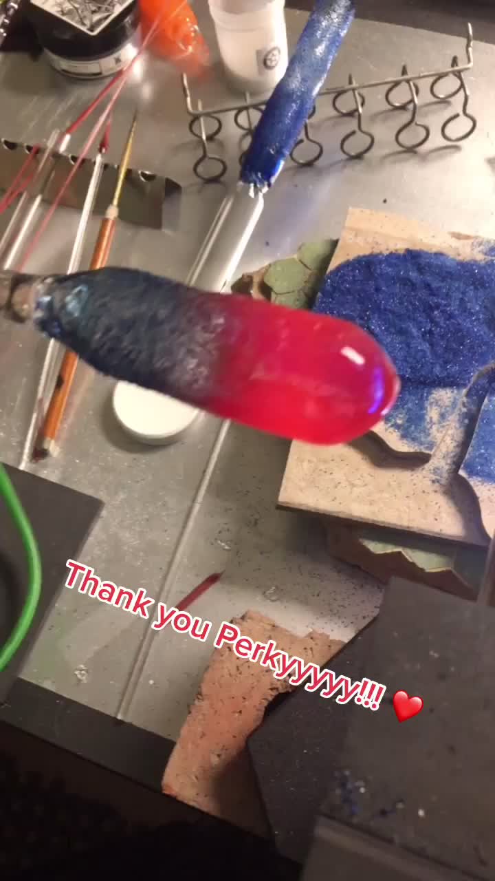 @LooLooGlass