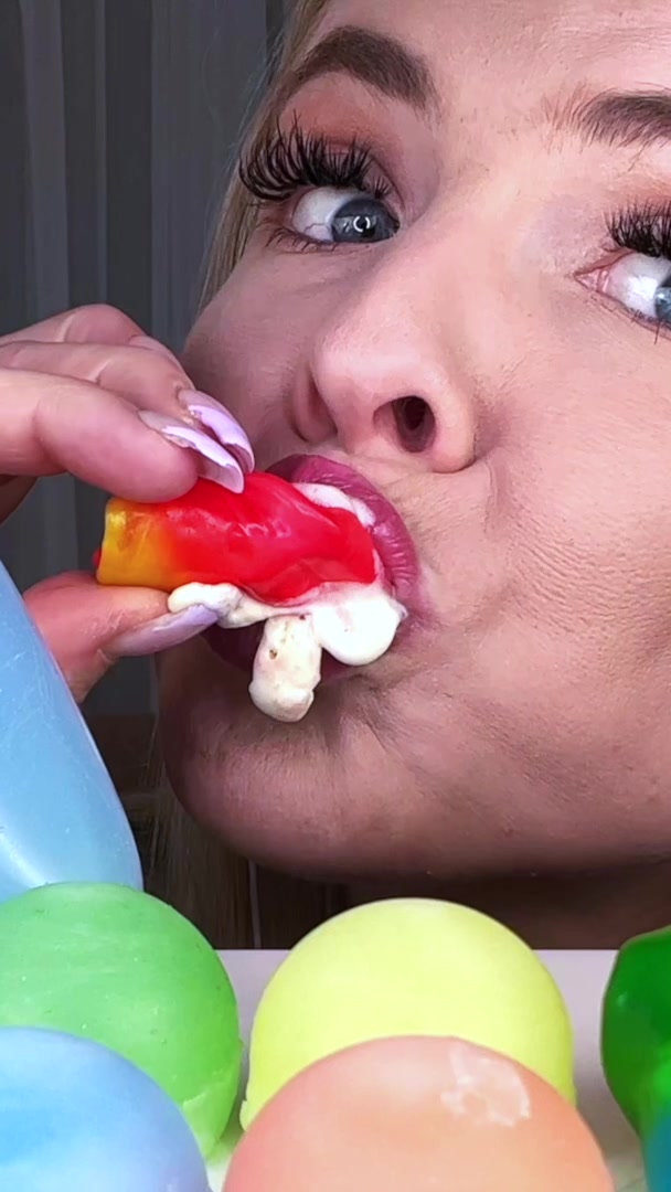 @HunniBee ASMR