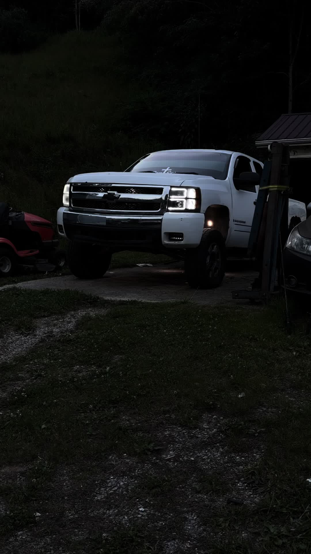 @thatwhitechevy4