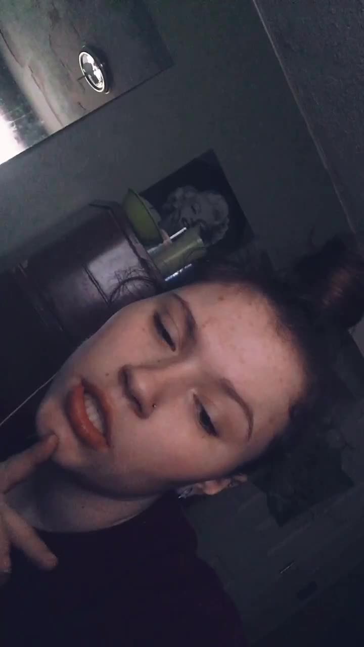 @💙👎🏼🗣