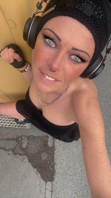 @Geht dich nix an
