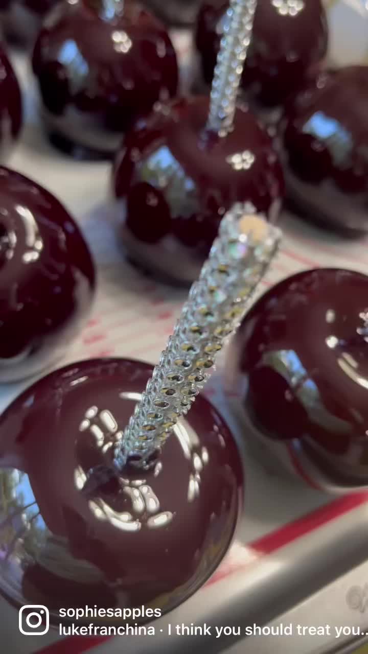 @Sophiesapples