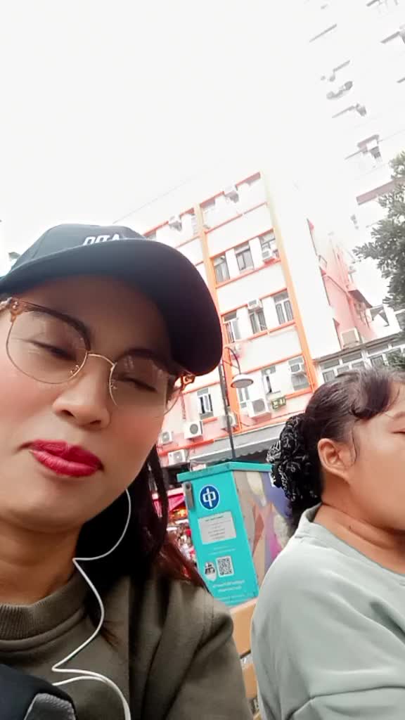 @Kanaya Aya🇭🇰