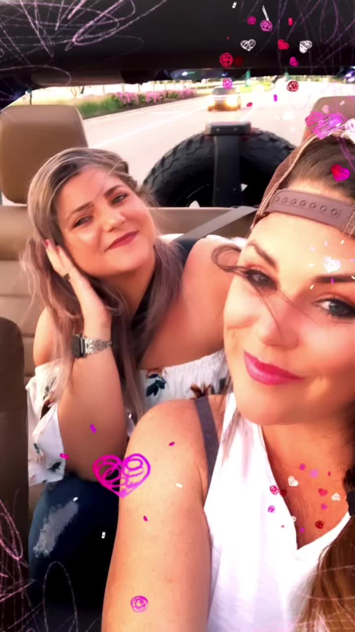 @AshNicole115