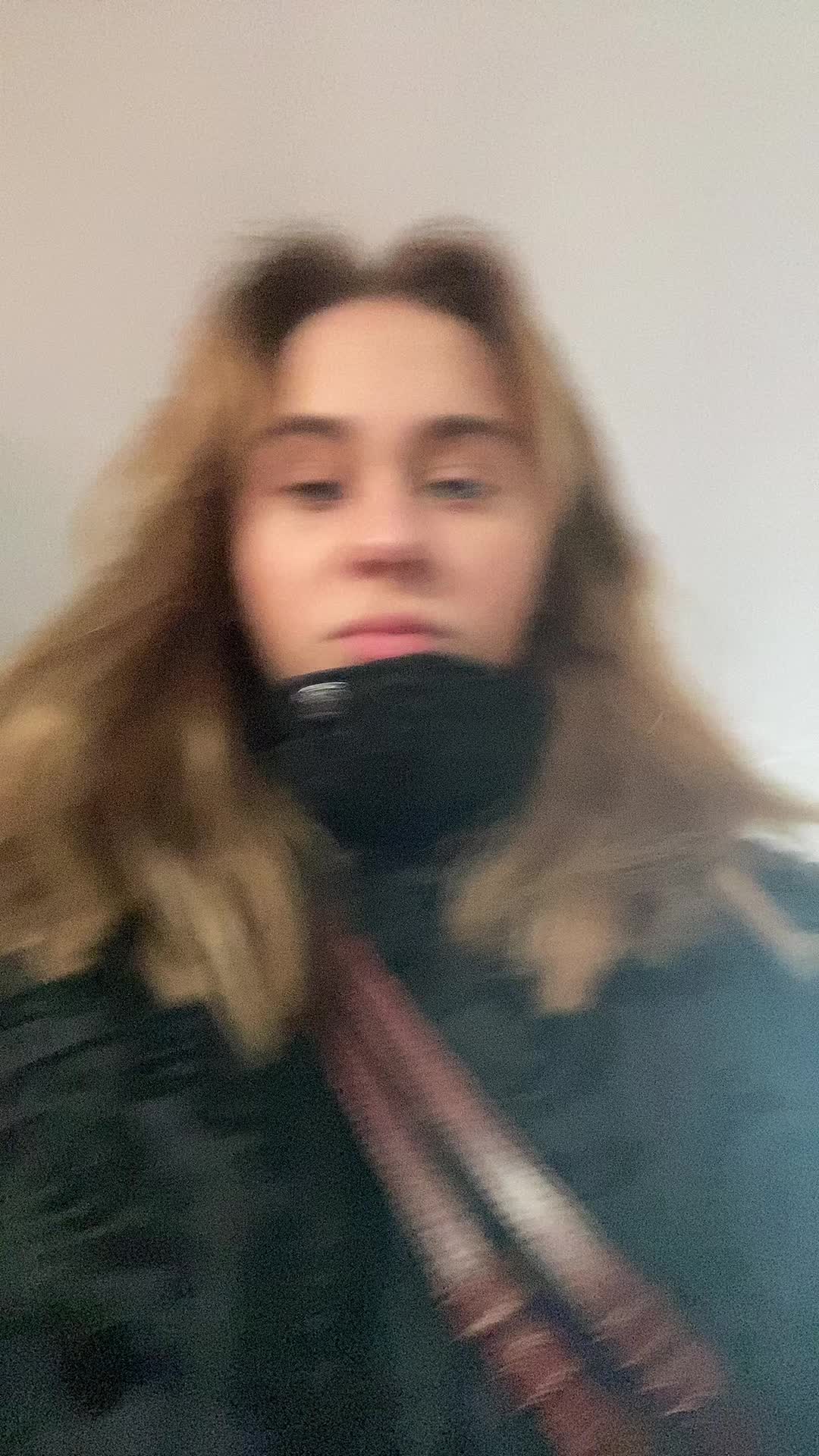 @👩&zwj;🎤👩&zwj;🎤