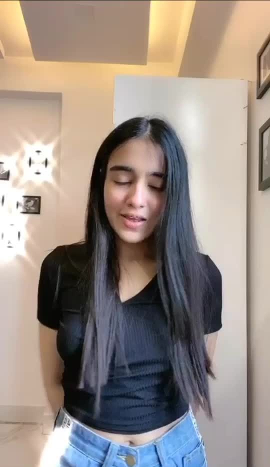 @Hanshika Shah 🌙