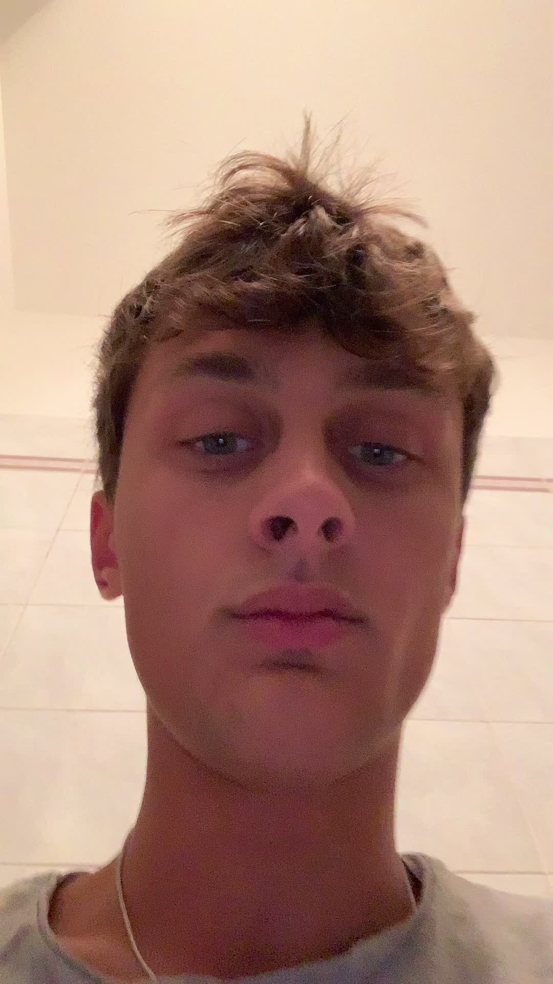 @Bozzediuncornuto2