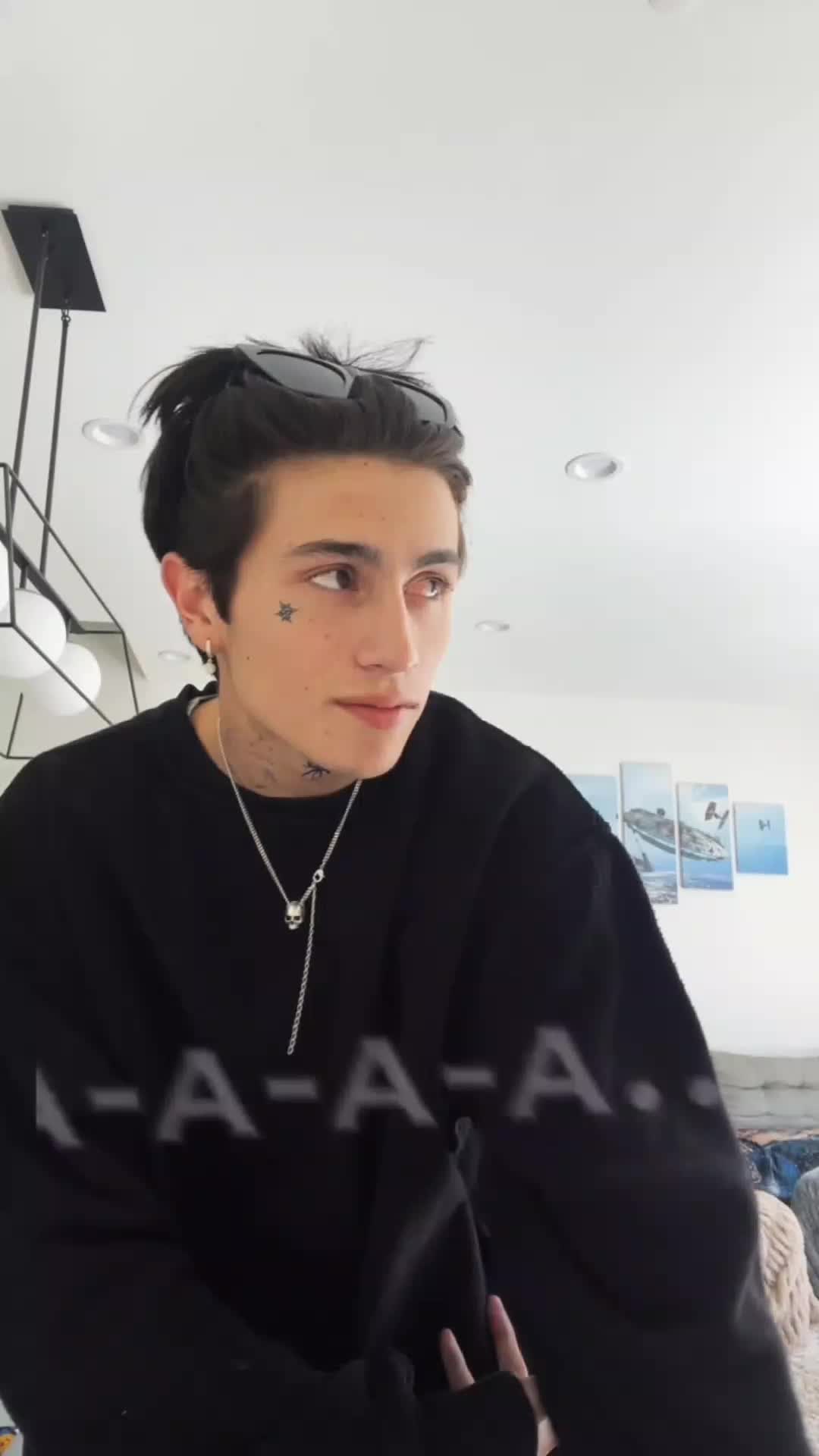 @Викс💘💋