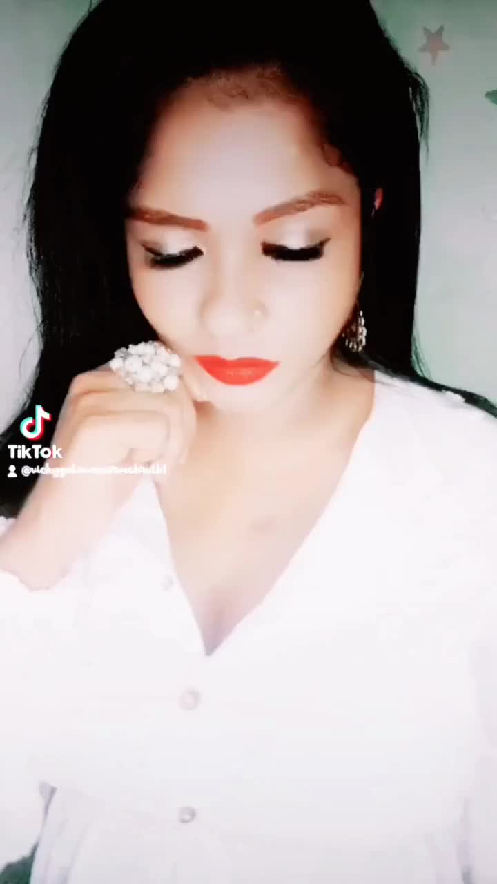@VickyGal