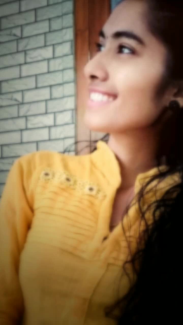 @Rekha kunju 😜👑