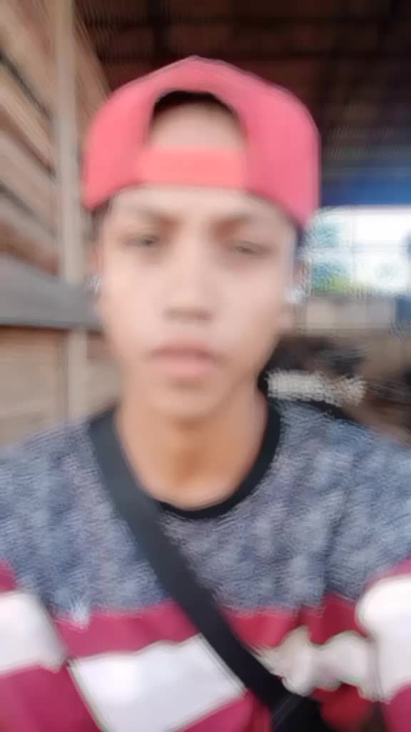 @P ai n :{