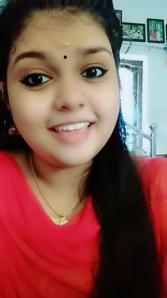 @varsha_ponnuss