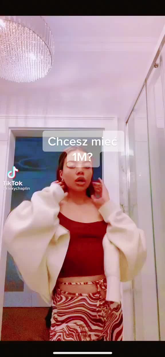 @Nicole🎧