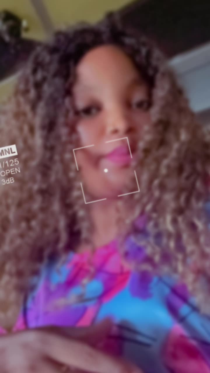 @Cheriza.la.reine