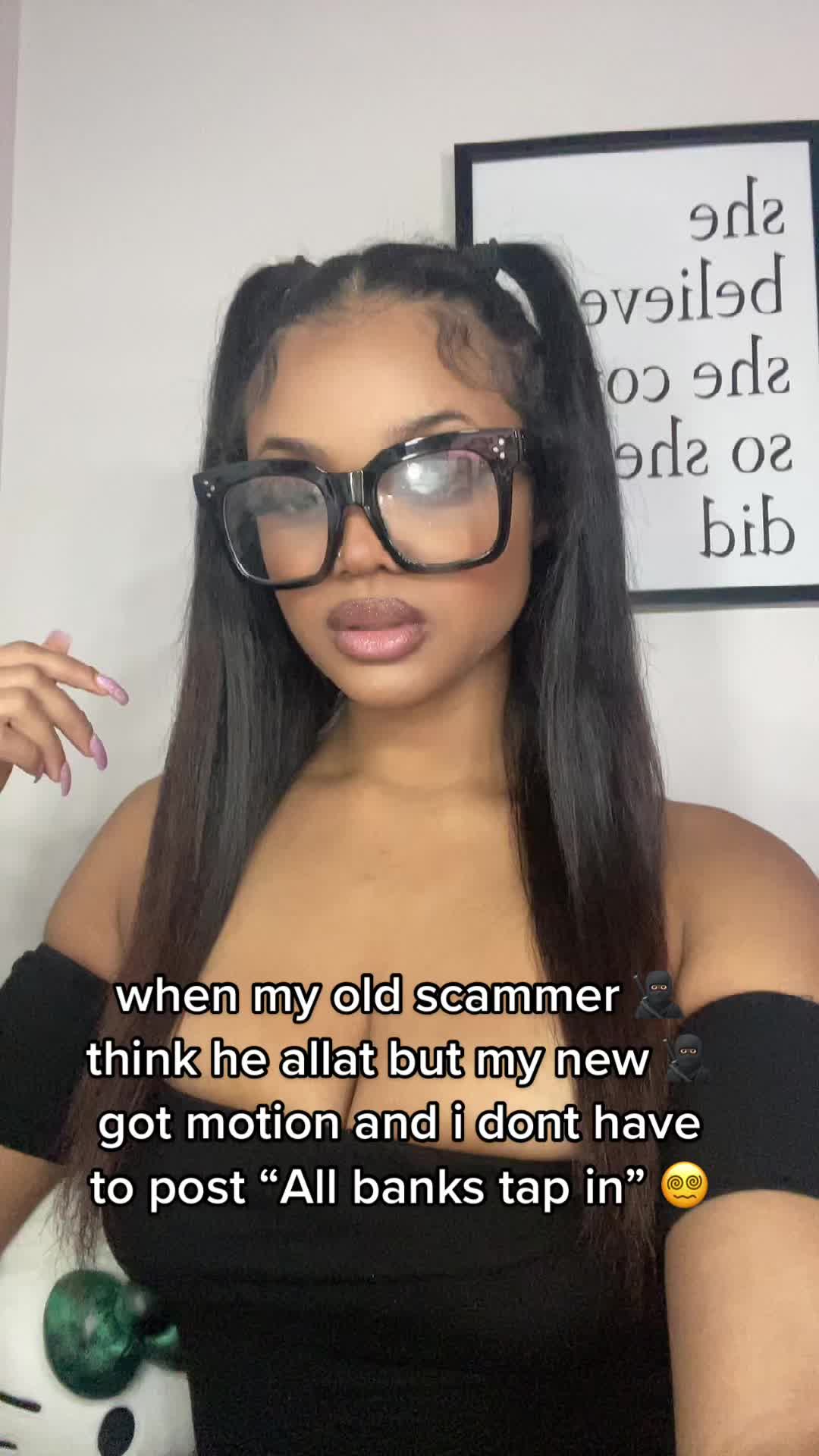 @[ AMIA VEL&Eacute;Z ]