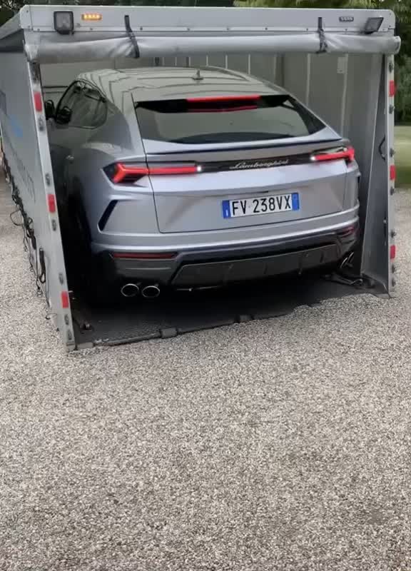 @Lambo Lover