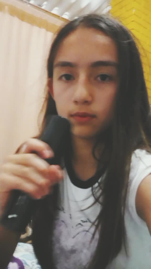 @sophie valiente😘