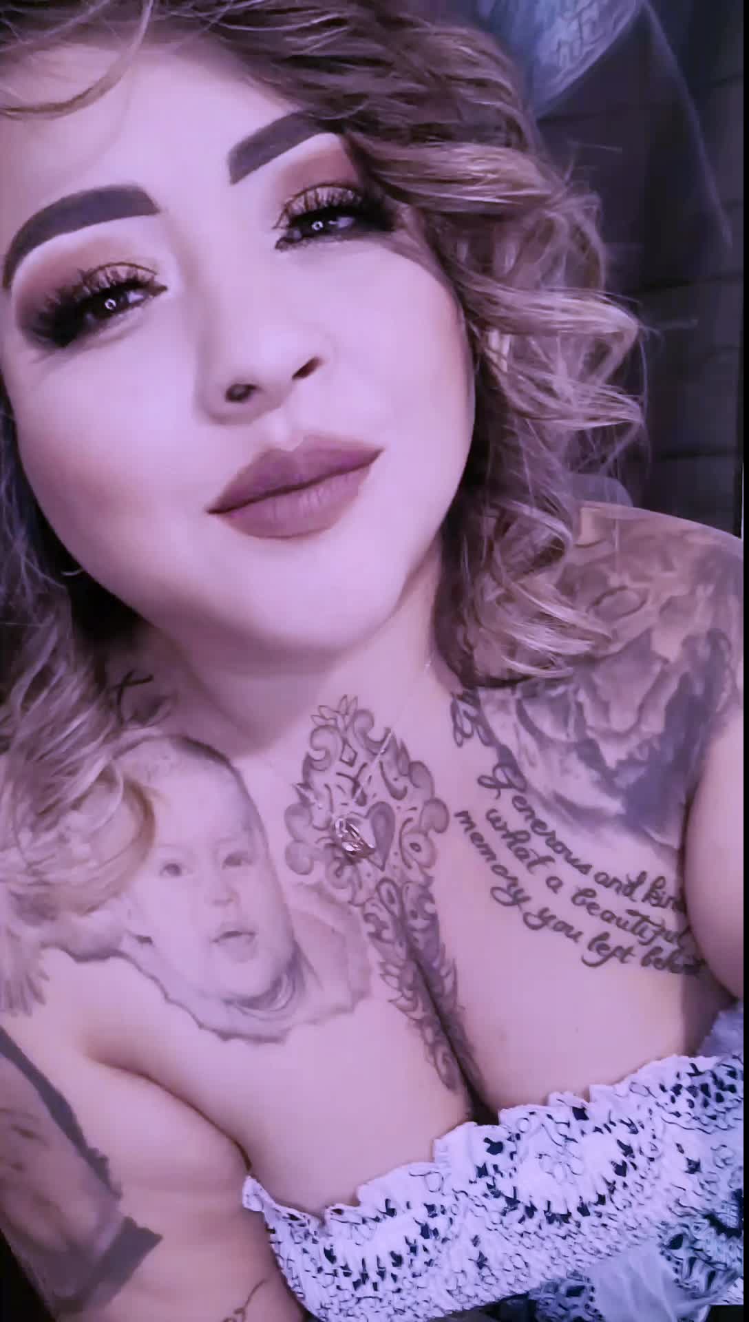 @SmokingInkedRaiderette