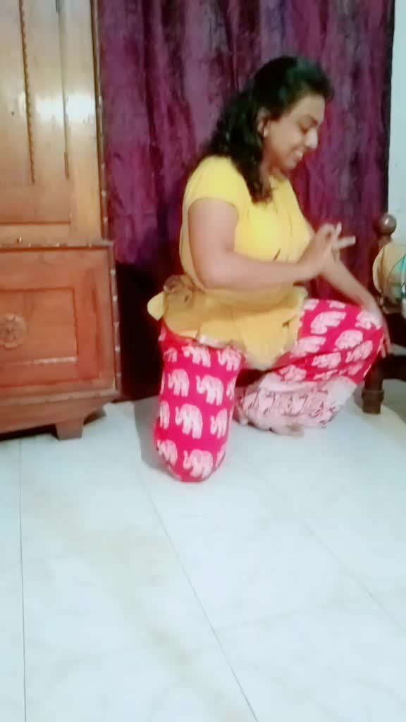 @amoollya