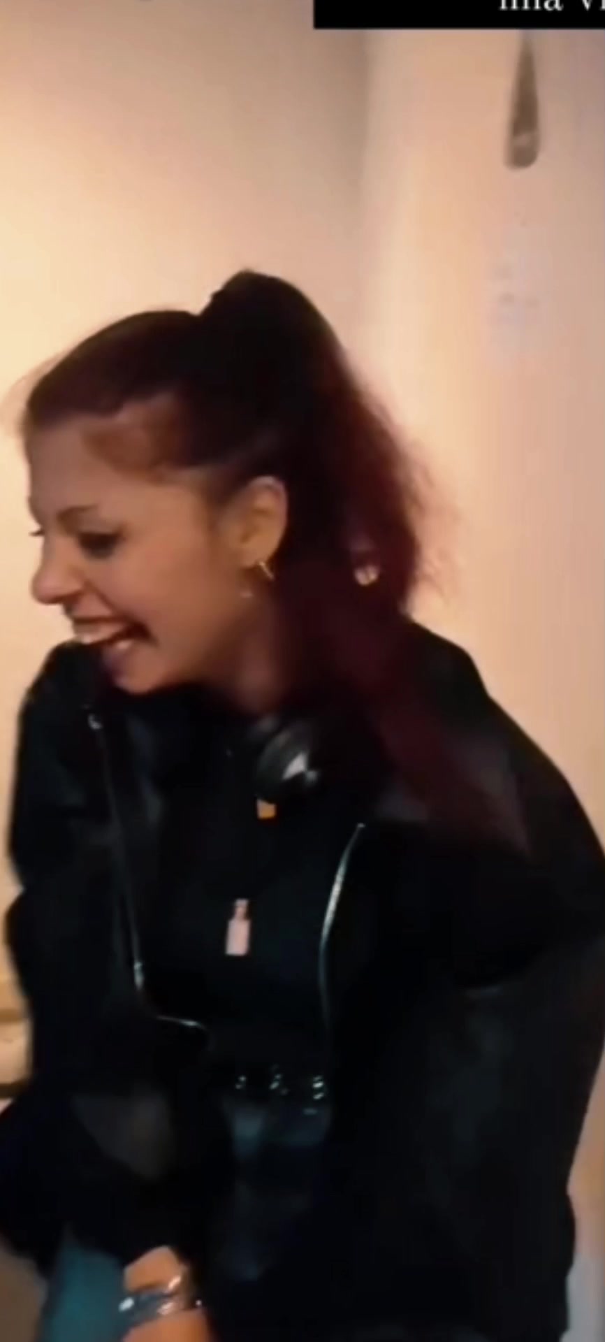 @Isabella