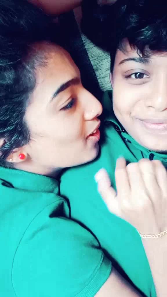 @kunjAnz_🖤