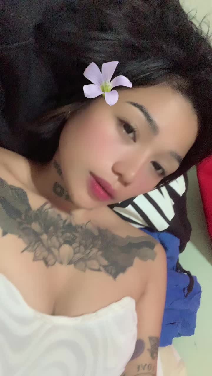 @Trixie Llanes