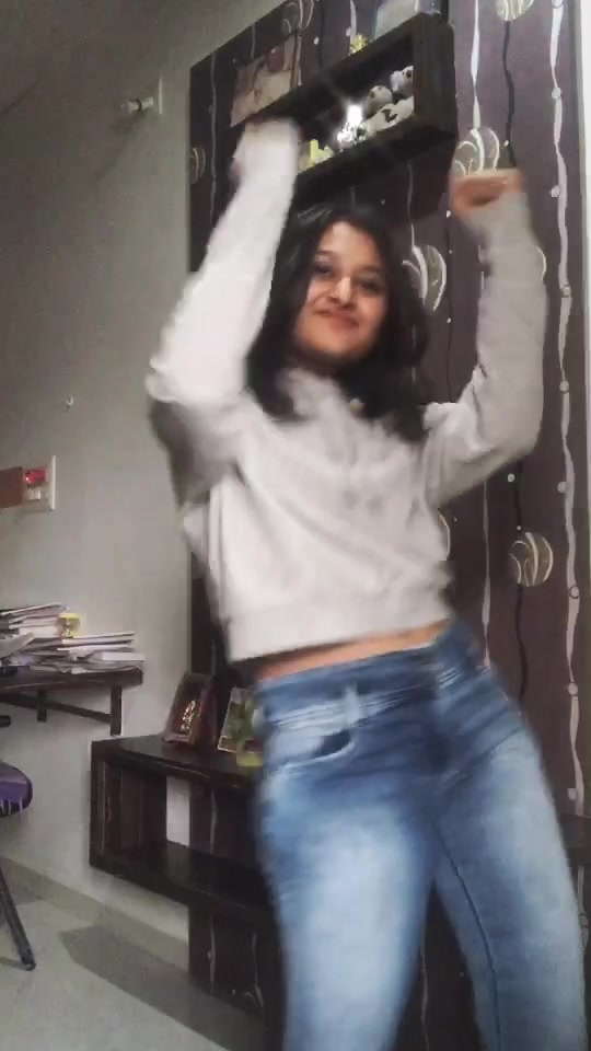 @Aneri Prajapati🌻