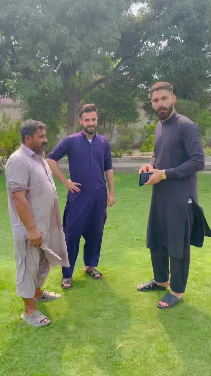 @Kamii Khan