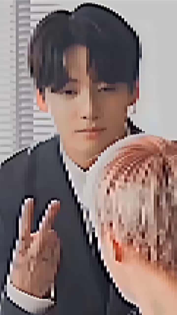 @๐ฆ๐