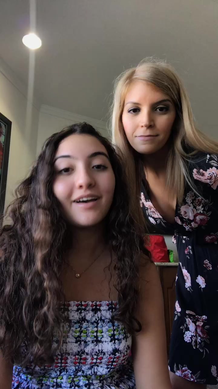 @V 🇱🇧
