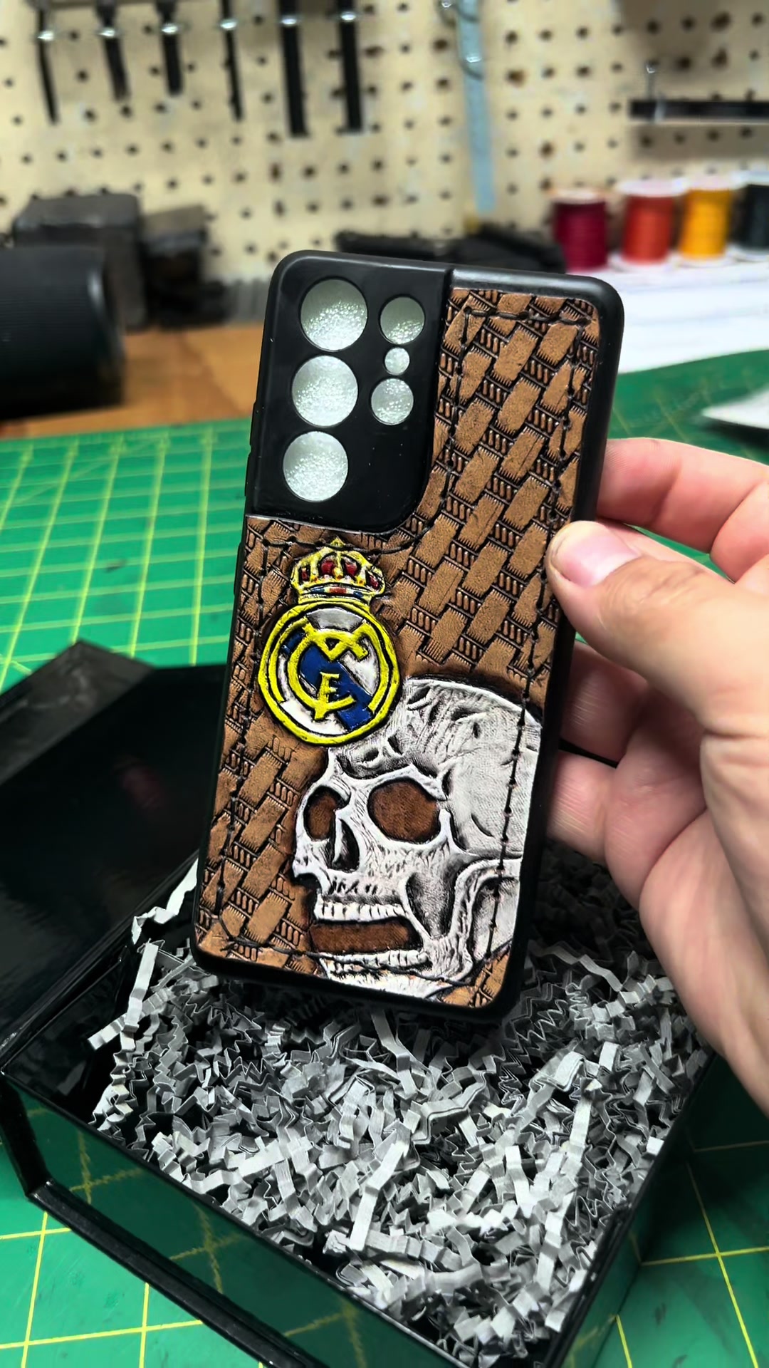 @Omen Leather