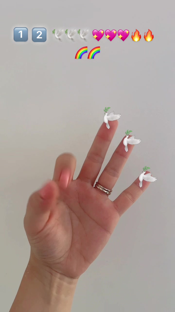 @Meg🦋