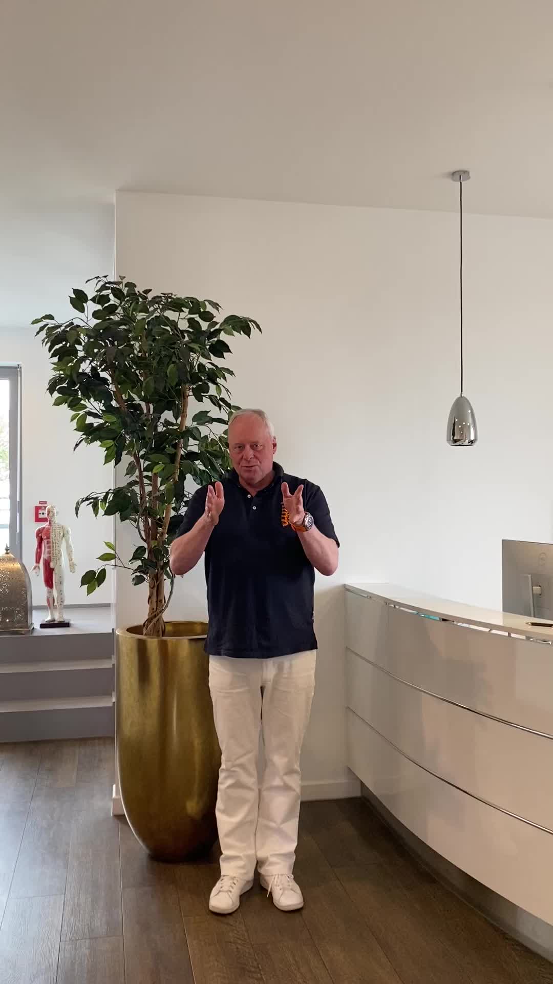 @Dr. Georg Kaupe