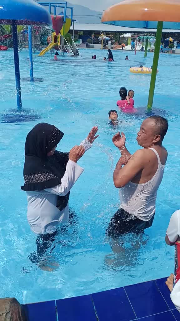 @FITRI_NOVITA88