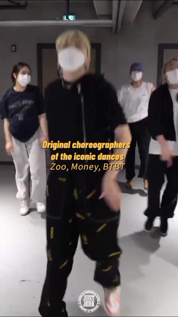 @🎼