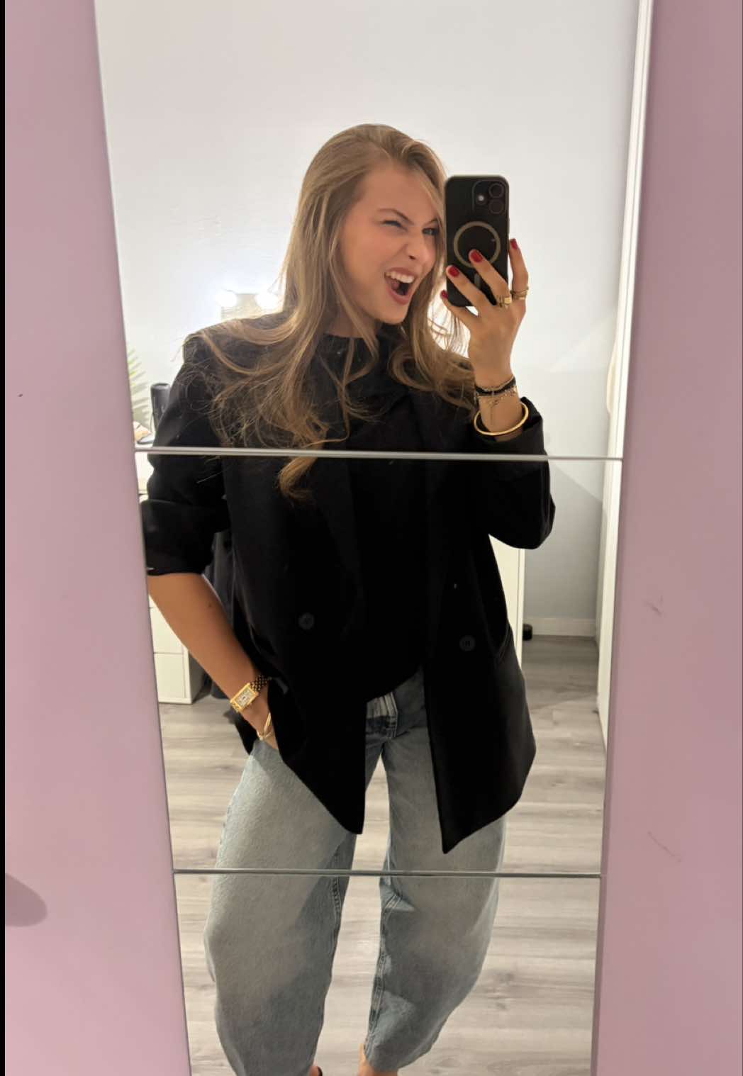 @𝓜𝒂𝒉𝒆