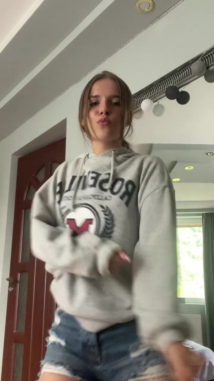 @Denisa_.bls