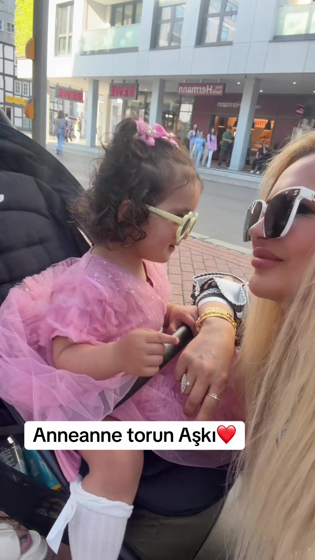 @Emoş💗