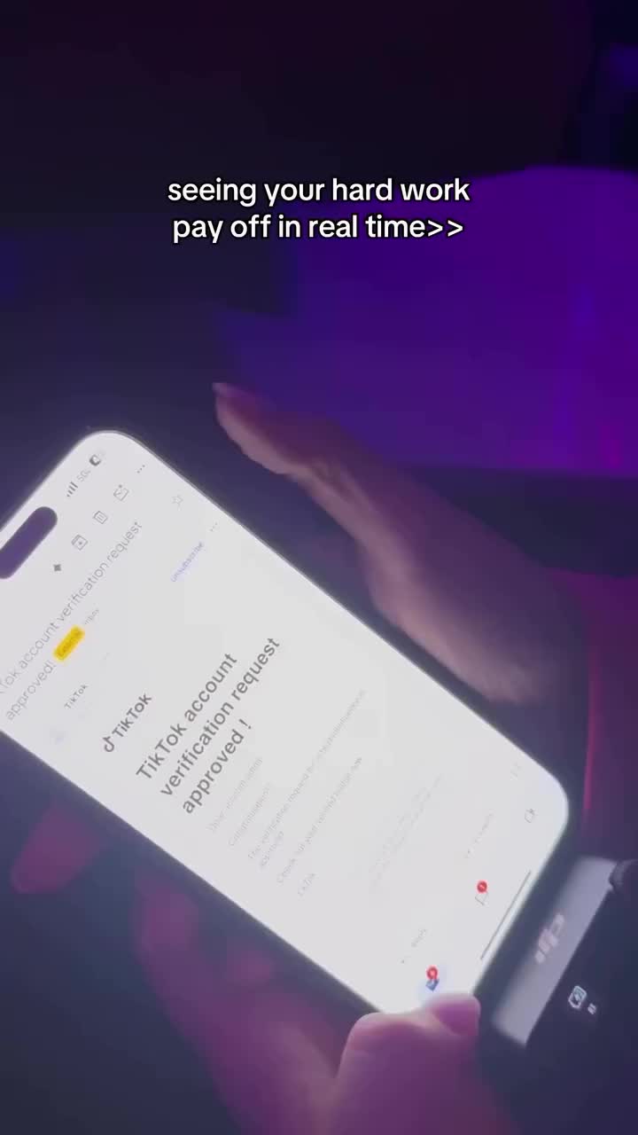@GIGI