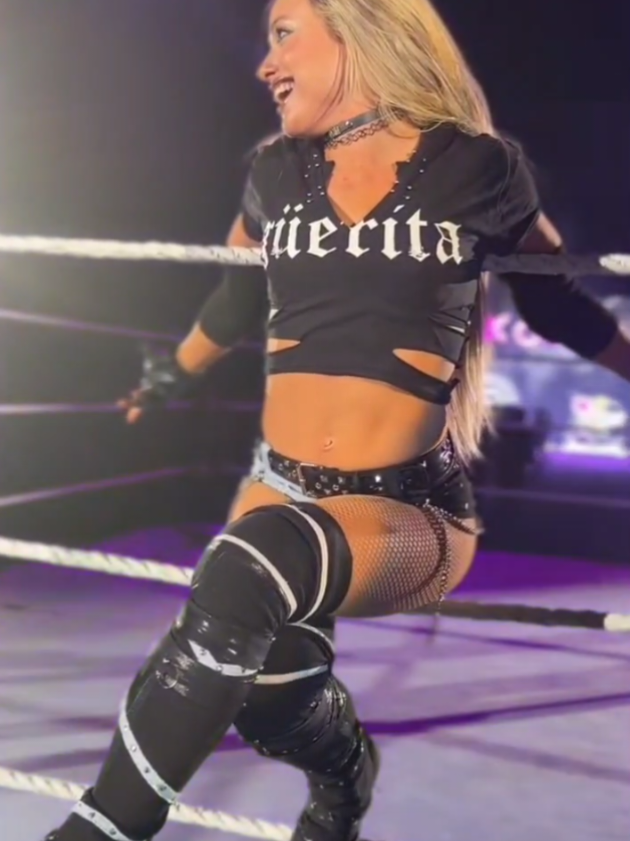@Divas/Wrestlers