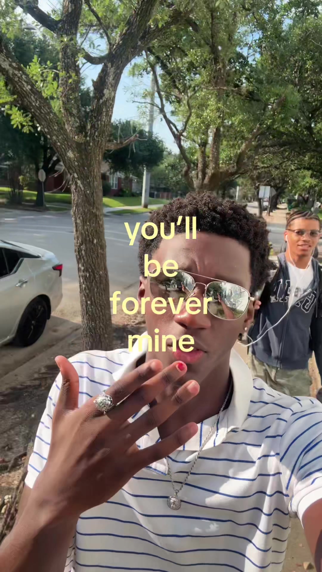 @maybealy